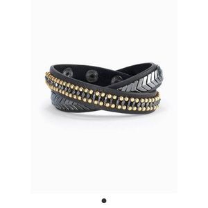 Gilded black leather wrap bracelet